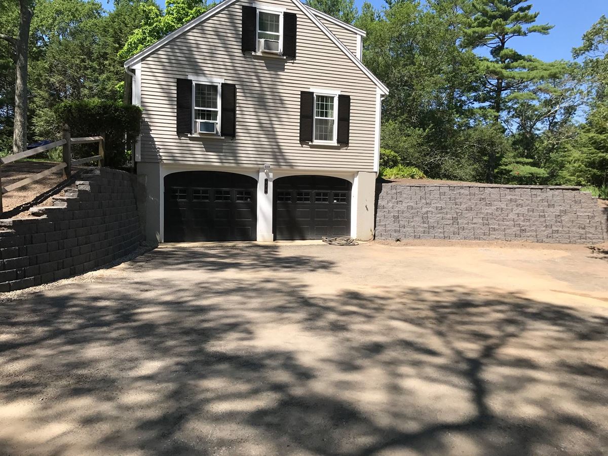 Retaining wall marchfield ma cover